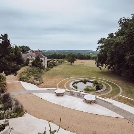 Chateau De Bezyl 3*