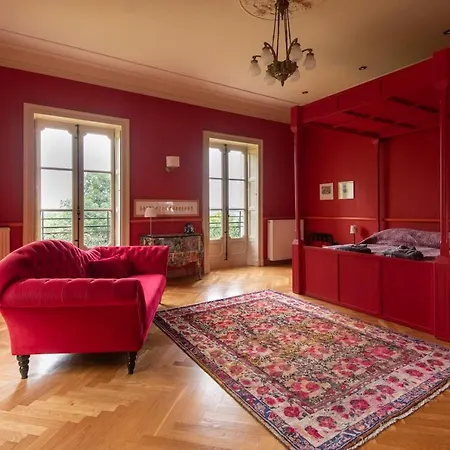 Chateau De Bezyl Bed & Breakfast 3*