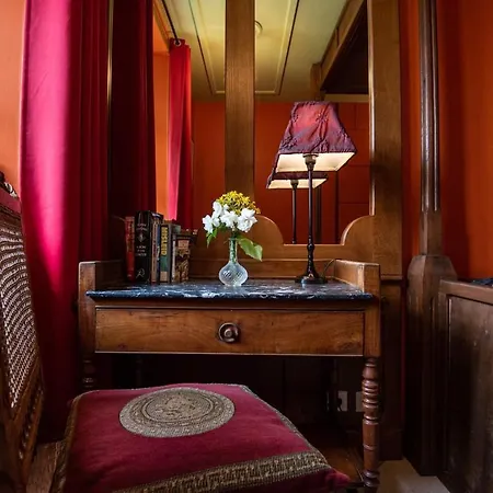 فندق مبيت وإفطار Chateau De Bezyl 3*