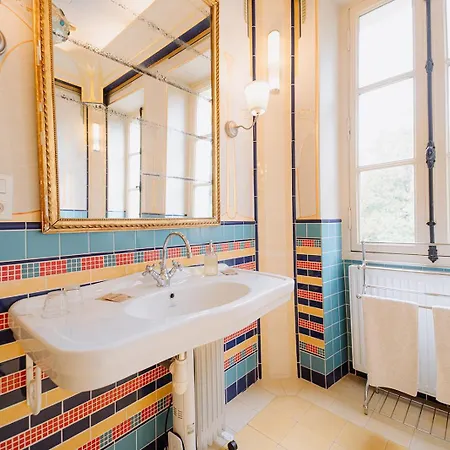 Bed & Breakfast Chateau De Bezyl 3*