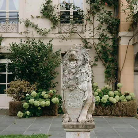Chateau De Bezyl